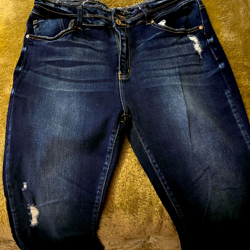 Kan Can distressed flare.
